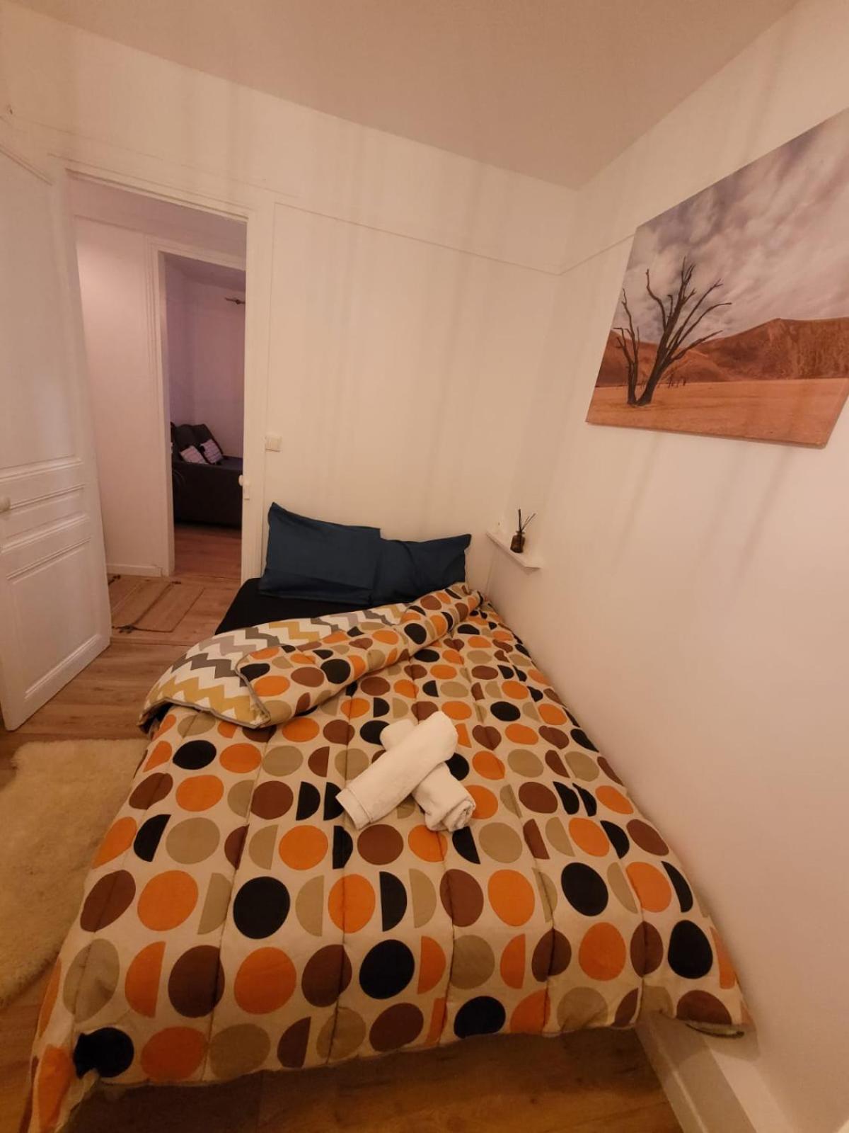 Charmant Appartement Pres De Montmartre 2 パリ エクステリア 写真