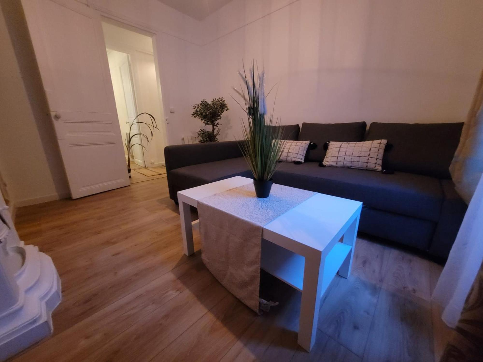 Charmant Appartement Pres De Montmartre 2 パリ エクステリア 写真